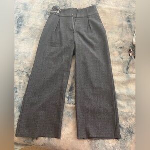 For love and lemons cropped slacks, size small